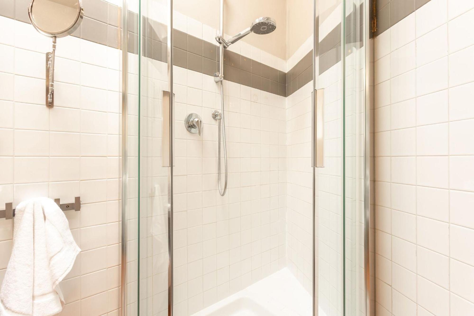 Ferrucci Luxury 3 Bedrooms Apartment