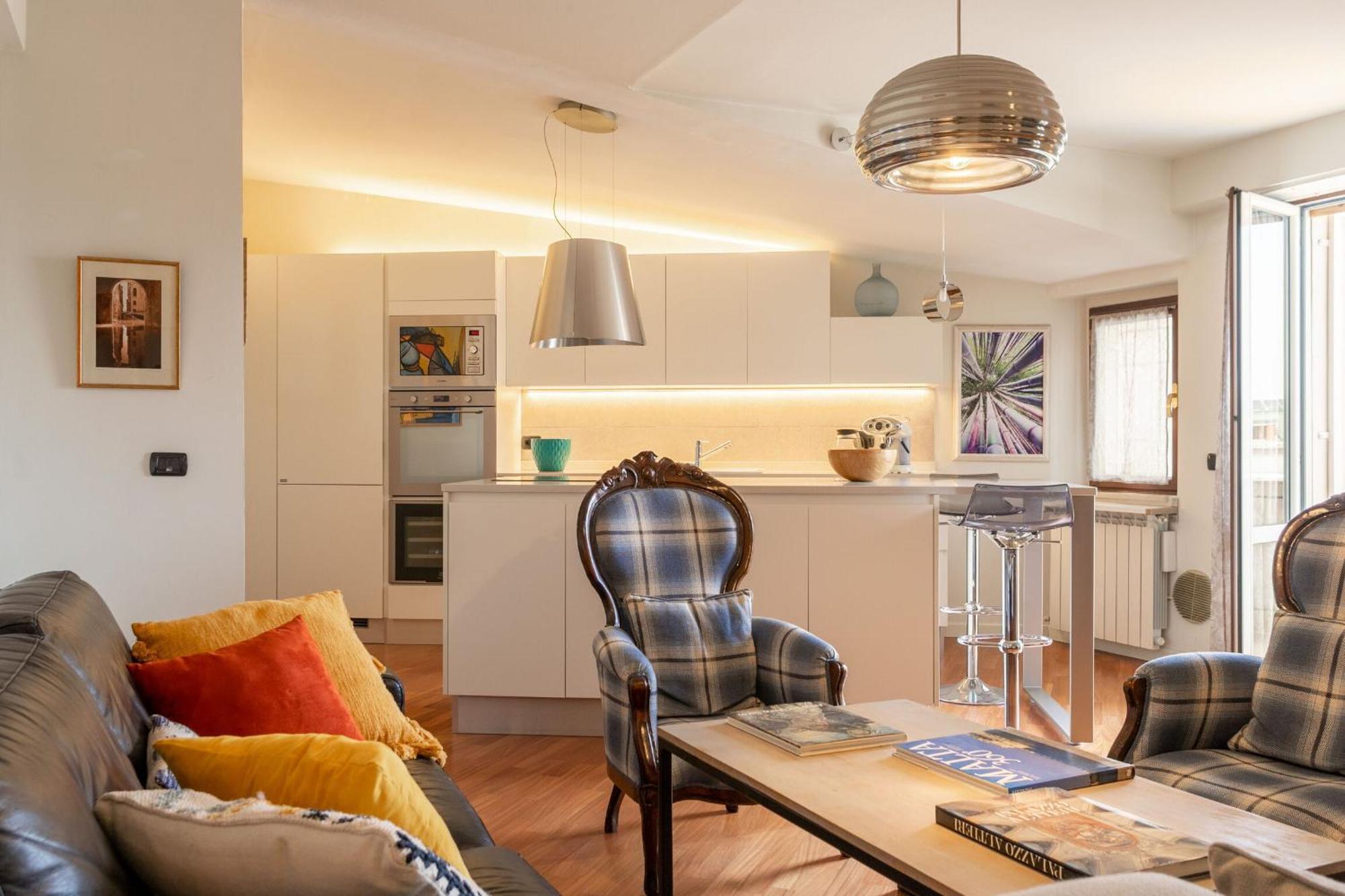 Apartment Ferrucci Luxury 3 Bedrooms *